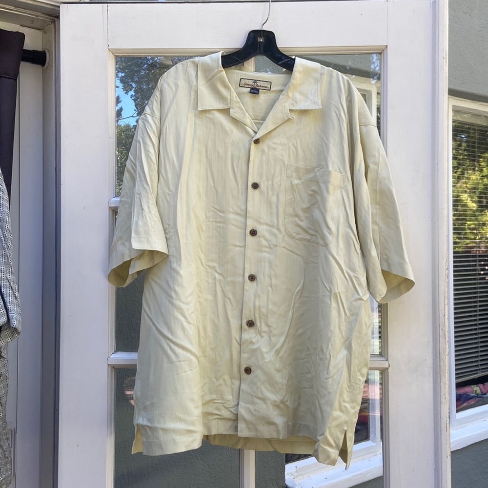 Tommy Bahama Silk XL Button Down Hawaiian Shirt